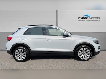 Used Volkswagen T-Roc 2019 for sale - 75338271: Photo