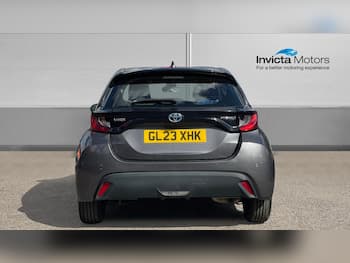 Used Toyota Yaris 2023 for sale - 79410381: Photo