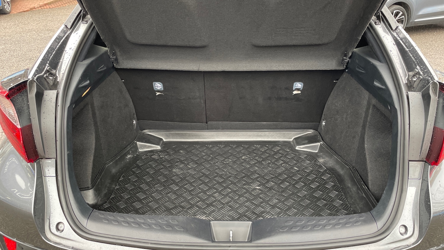 Used Toyota C-HR 2023 for sale - 77452932: Photo 15