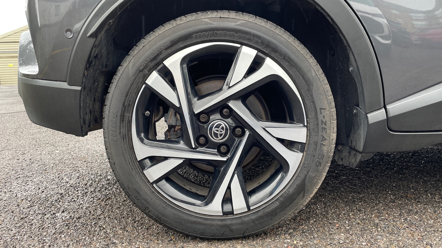 Used Toyota C-HR 2023 for sale - 77452932: Photo 19