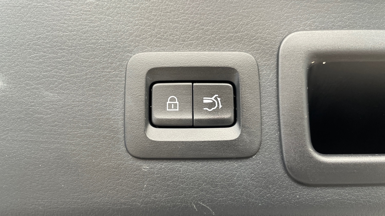 Used Mazda CX-30 2022 for sale - 76605504: Photo 22