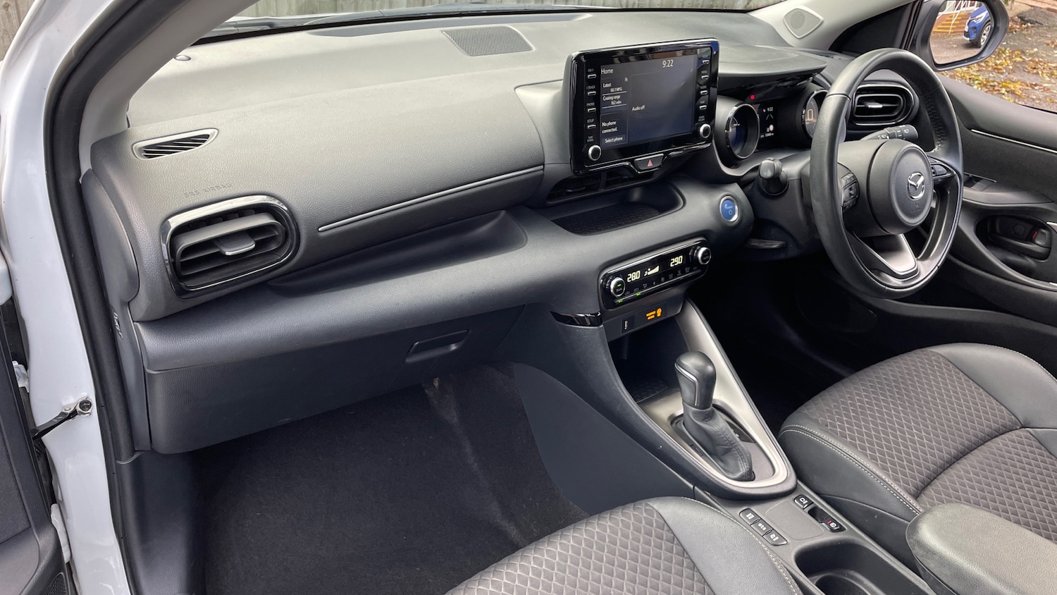 Used Mazda Mazda2 HYBRID 2022 for sale - 76305216: Photo 10
