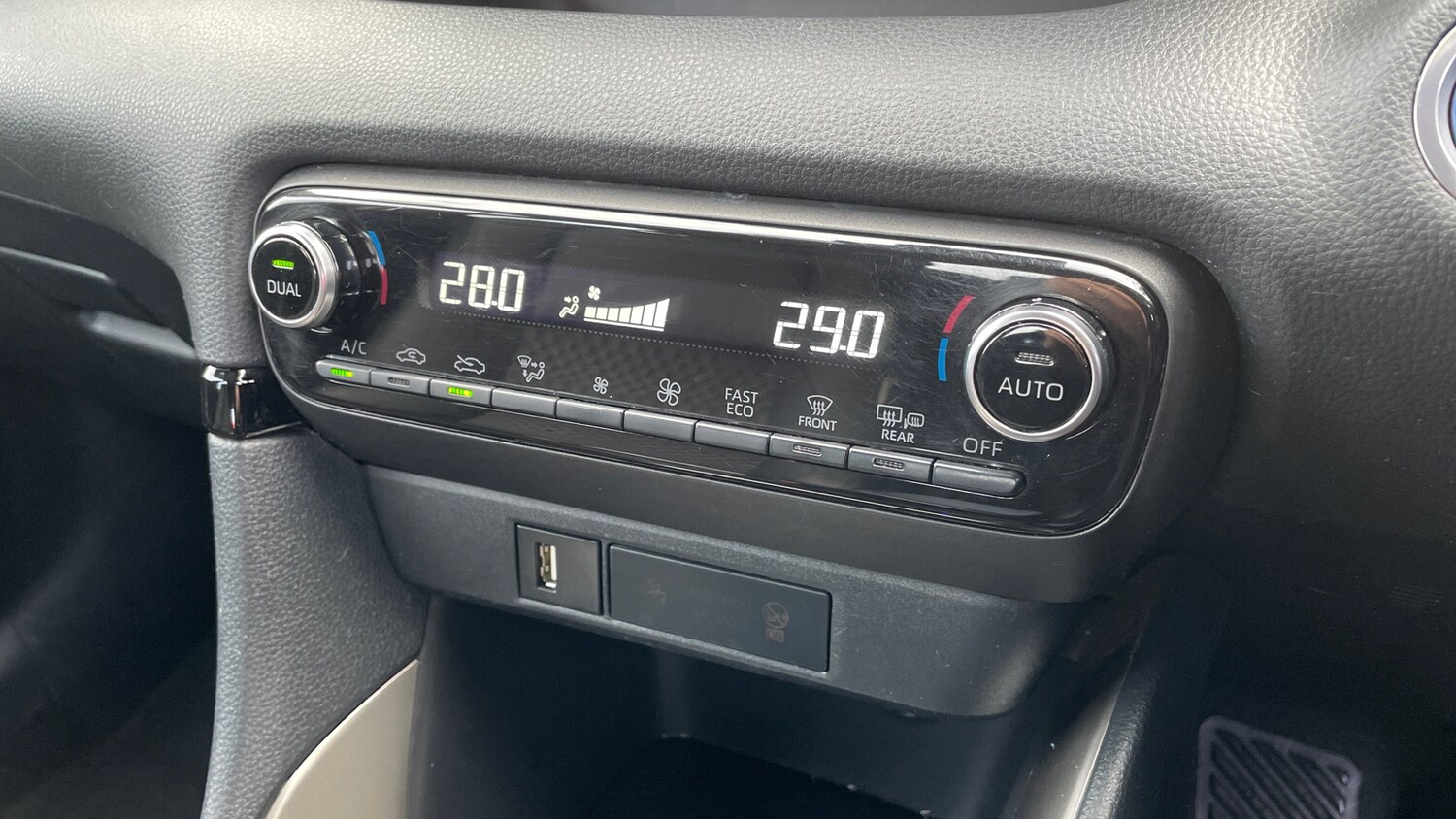 Used Mazda Mazda2 HYBRID 2022 for sale - 76305216: Photo 24