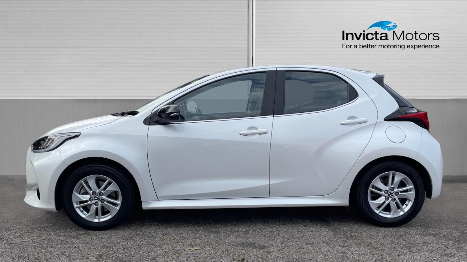 Used Mazda Mazda2 HYBRID 2022 for sale - 76305216: Photo 6