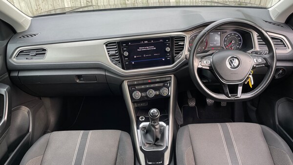 Used Volkswagen T-Roc 2020 for sale - 76057651: Photo 11