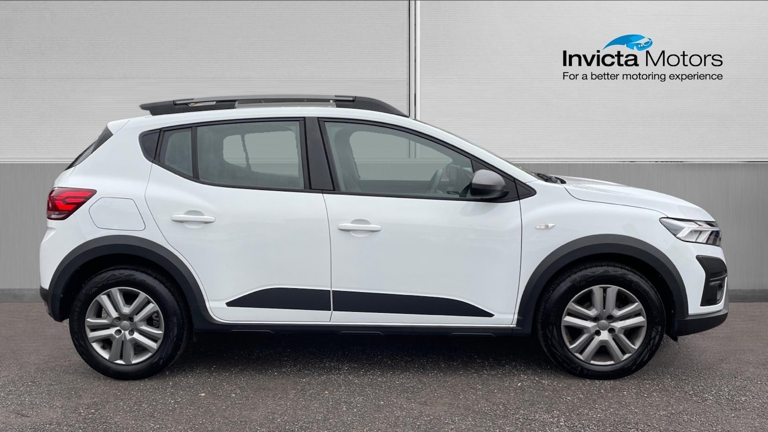 Used Dacia Sandero Stepway 2023 for sale - 77329047: Photo 2