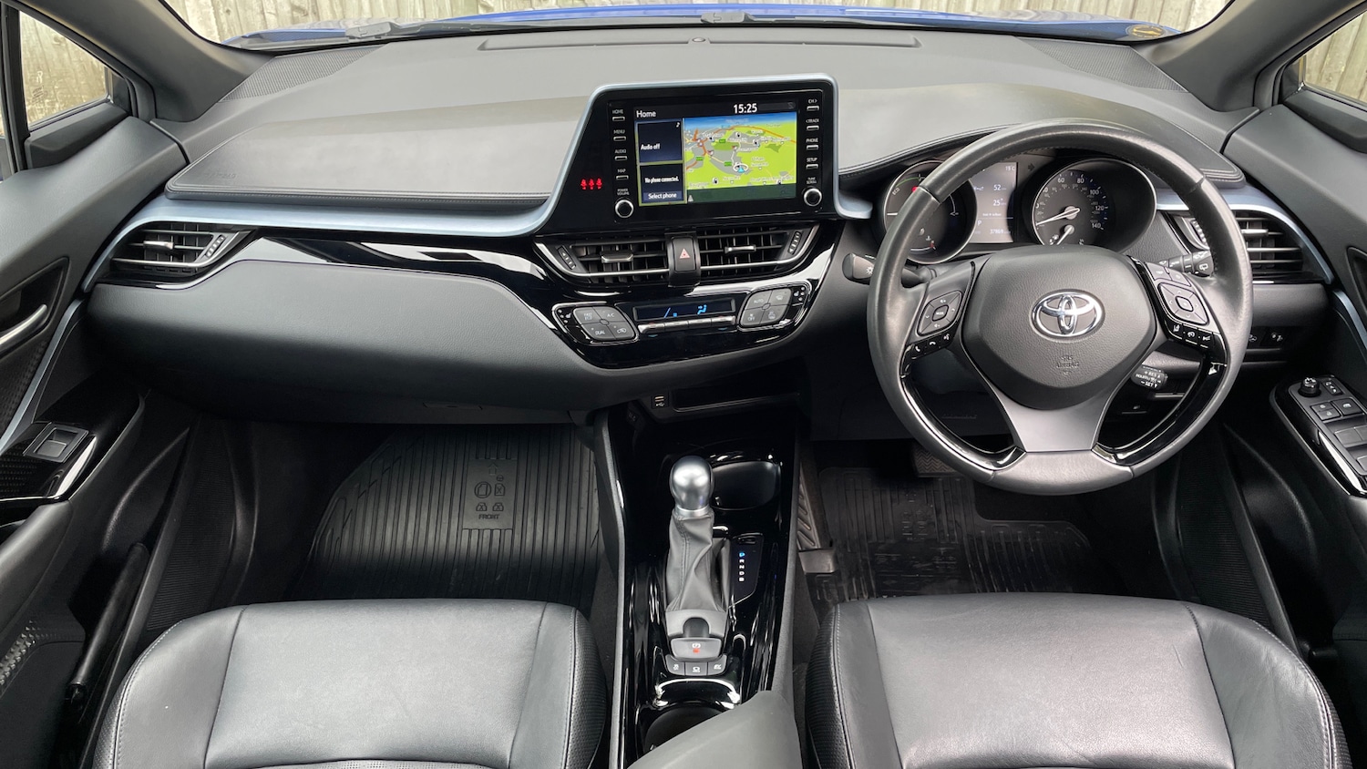 Used Toyota C-HR 2020 for sale - 76030179: Photo 11
