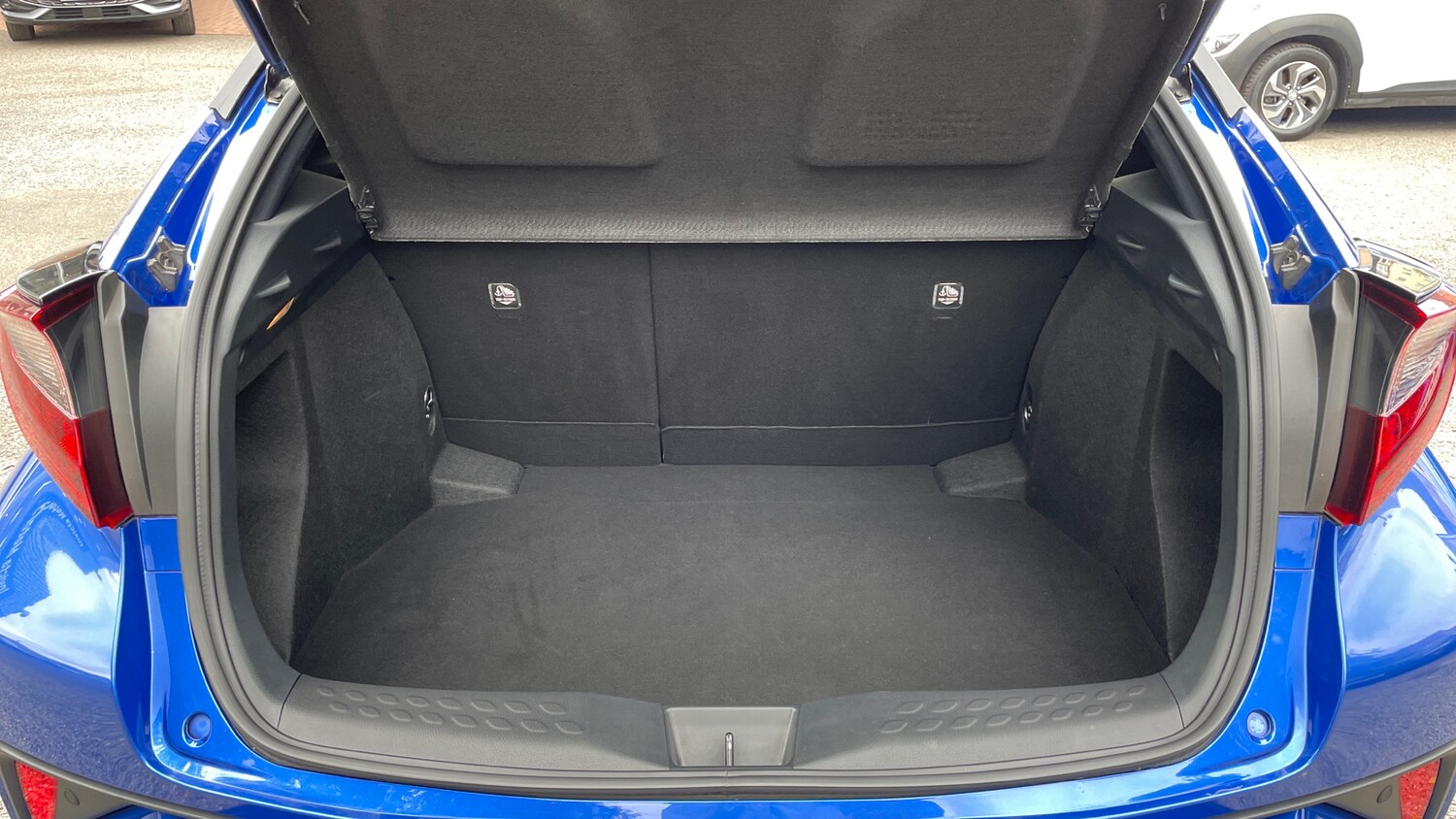 Used Toyota C-HR 2020 for sale - 76030179: Photo 15