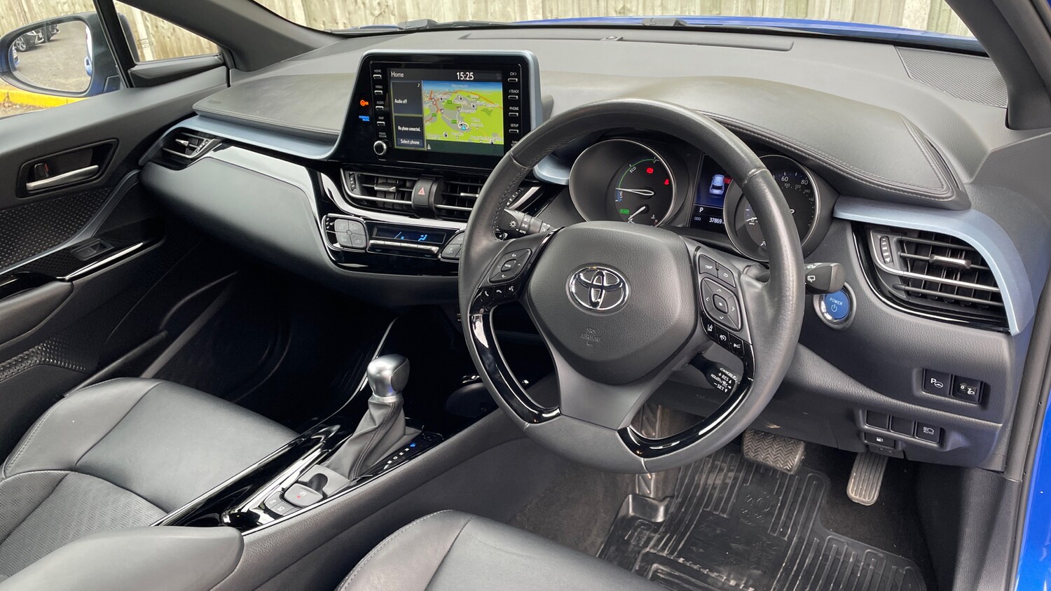 Used Toyota C-HR 2020 for sale - 76030179: Photo 9