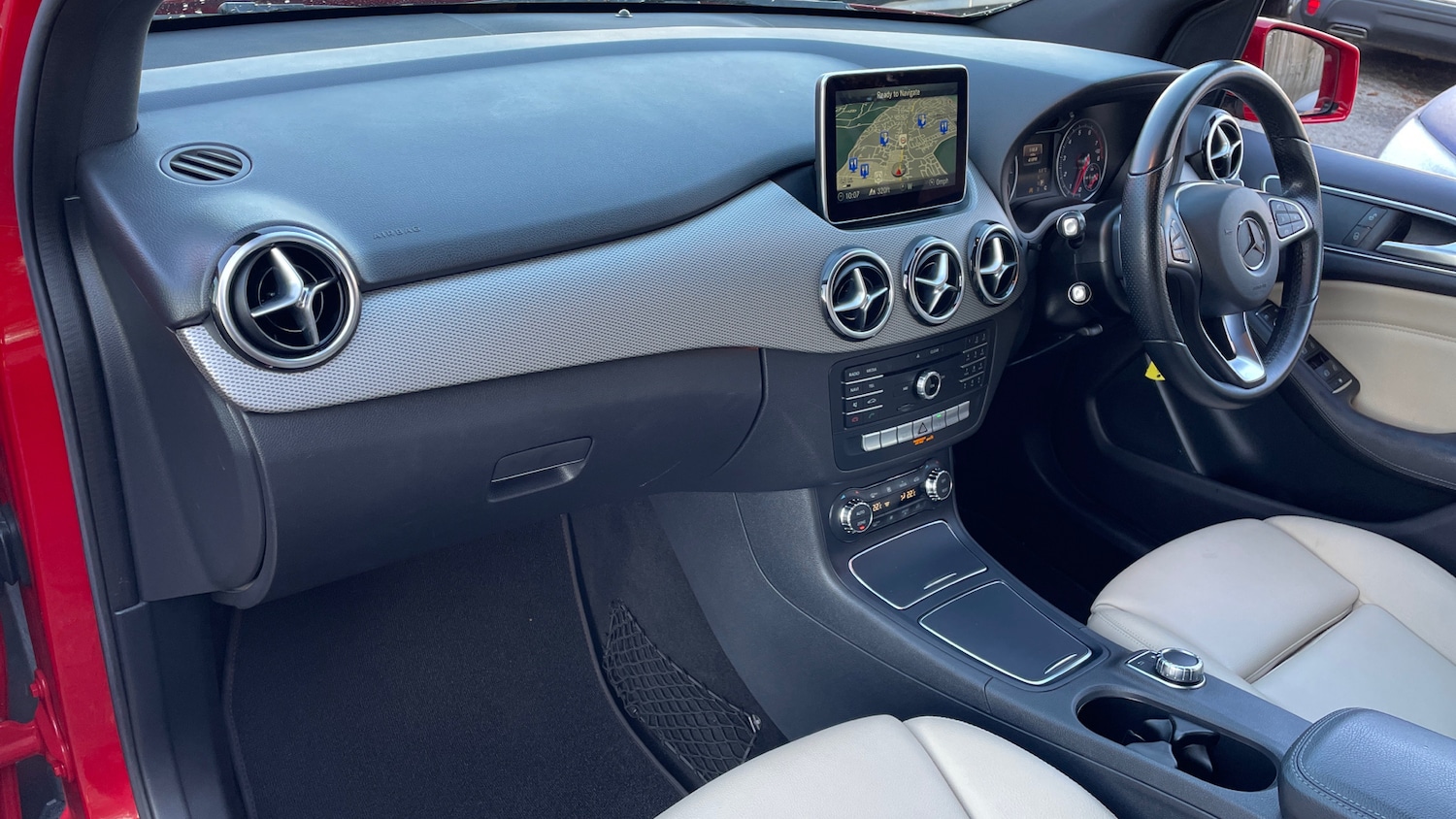 Used Mercedes-Benz B Class 2016 for sale - 76687007: Photo 10