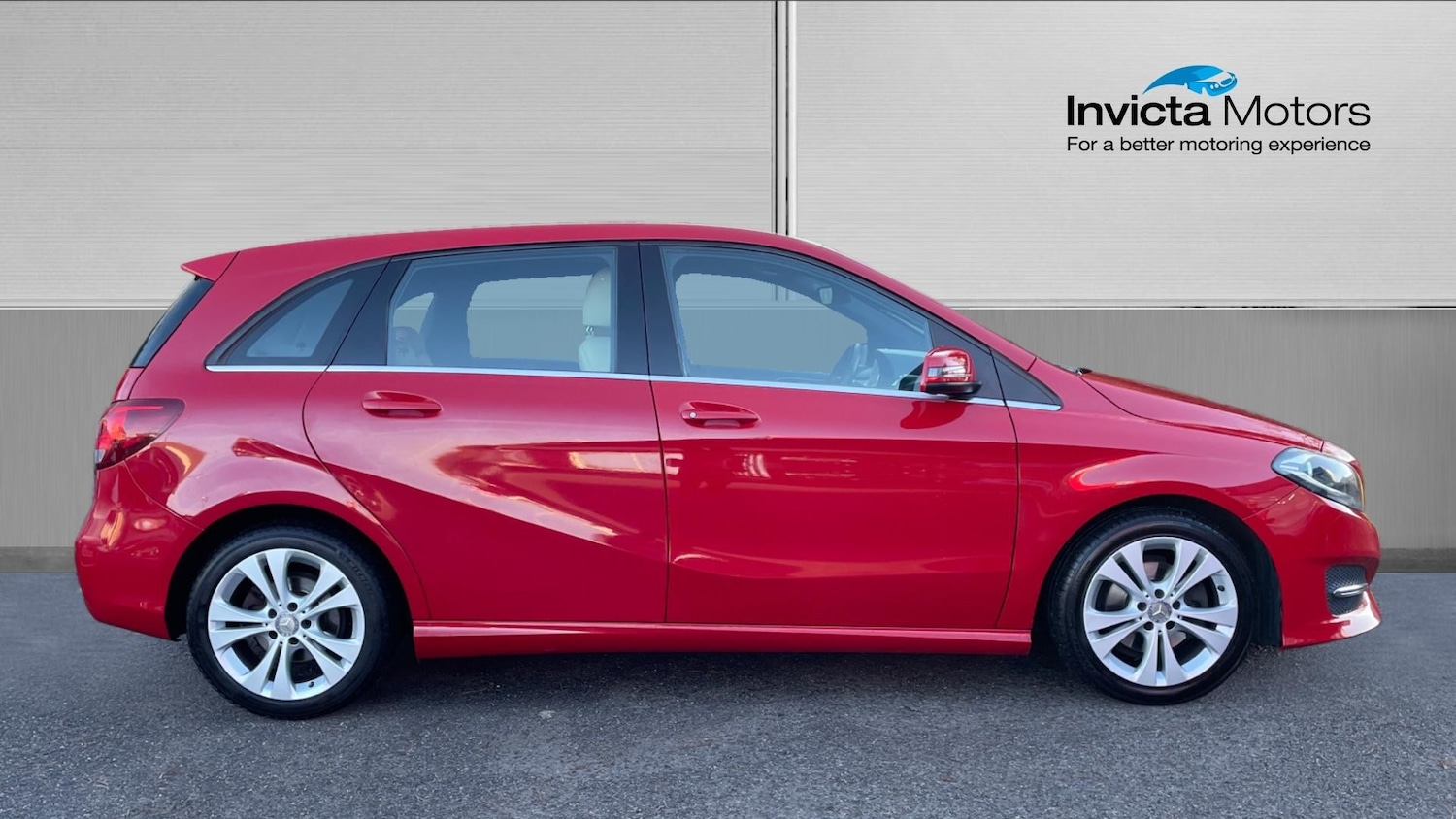 Used Mercedes-Benz B Class 2016 for sale - 76687007: Photo 2