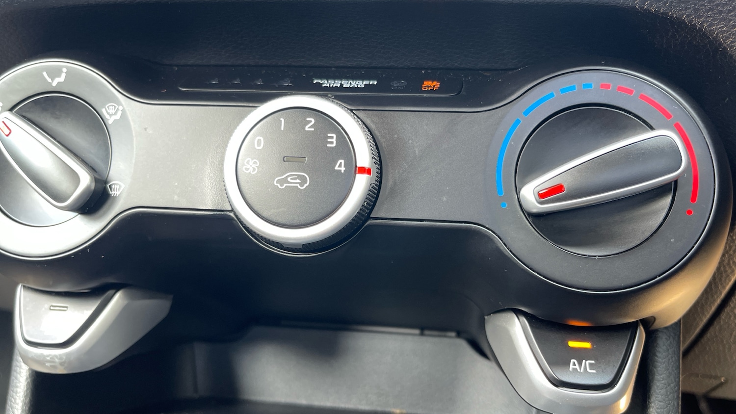 Used Kia Picanto 2018 for sale - 76784885: Photo 24