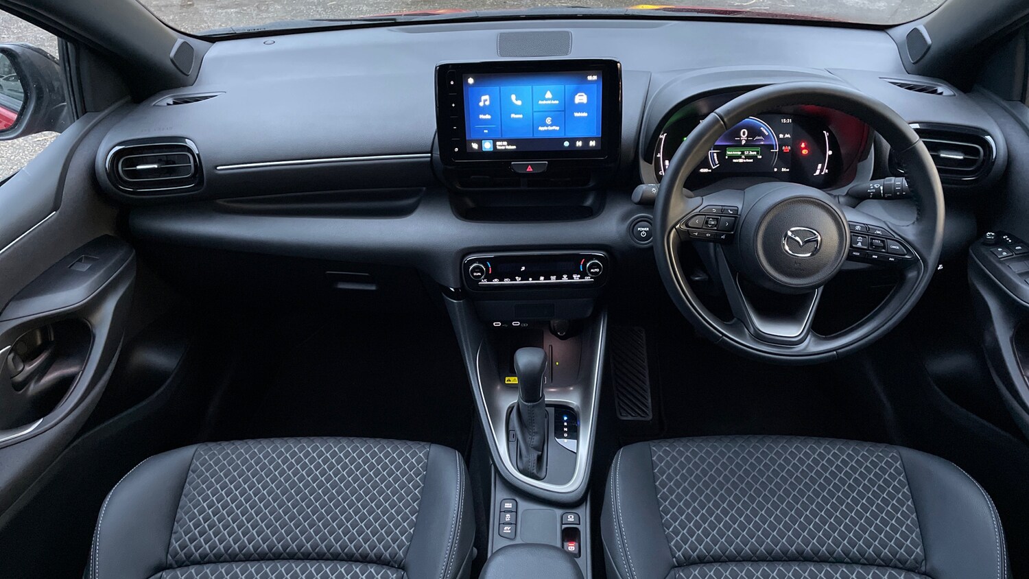 Used Mazda Mazda2 HYBRID 2024 for sale - 76821513: Photo 11