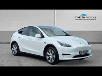 2023 - RWD 5dr Auto - Fixed Panoramic Sunroof - Wireless