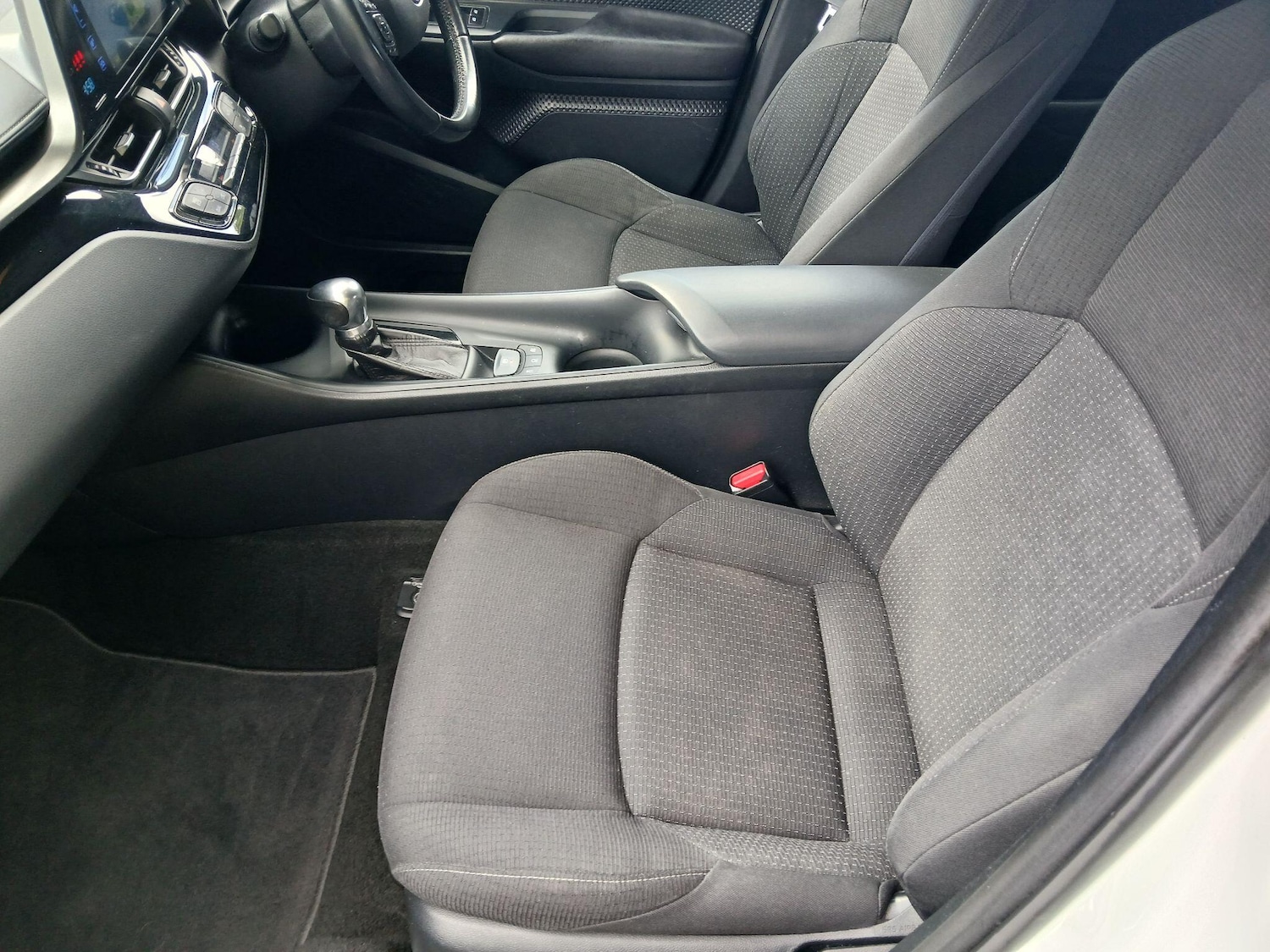 Used Toyota C-HR 2017 for sale - 77266968: Photo 27