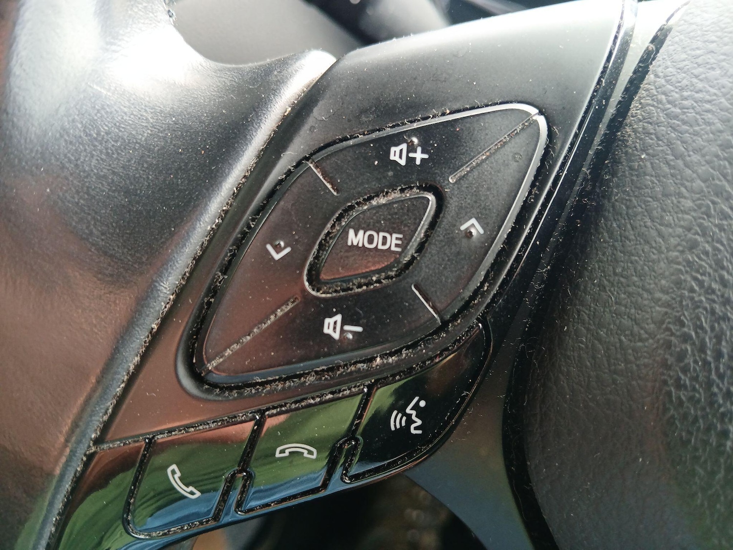 Used Toyota C-HR 2017 for sale - 77266968: Photo 32