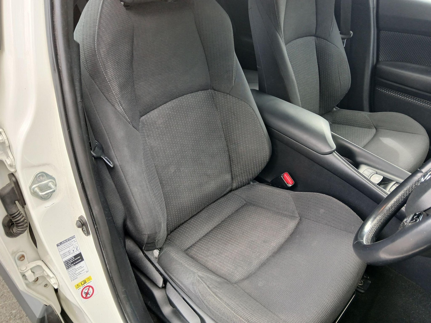 Used Toyota C-HR 2017 for sale - 77266968: Photo 5