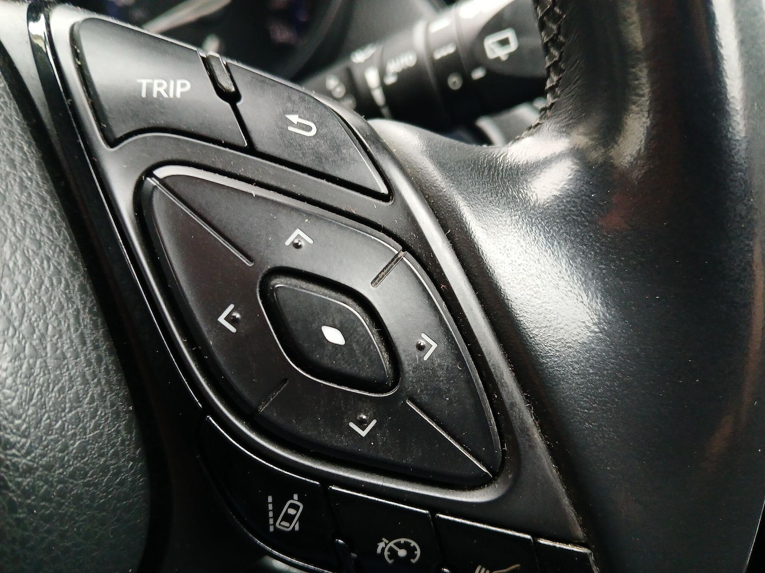 Used Toyota C-HR 2017 for sale - 77267016: Photo 17