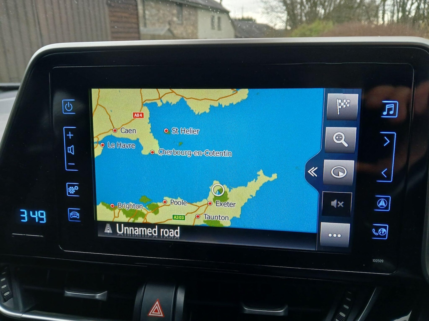 Used Toyota C-HR 2017 for sale - 77267016: Photo 24