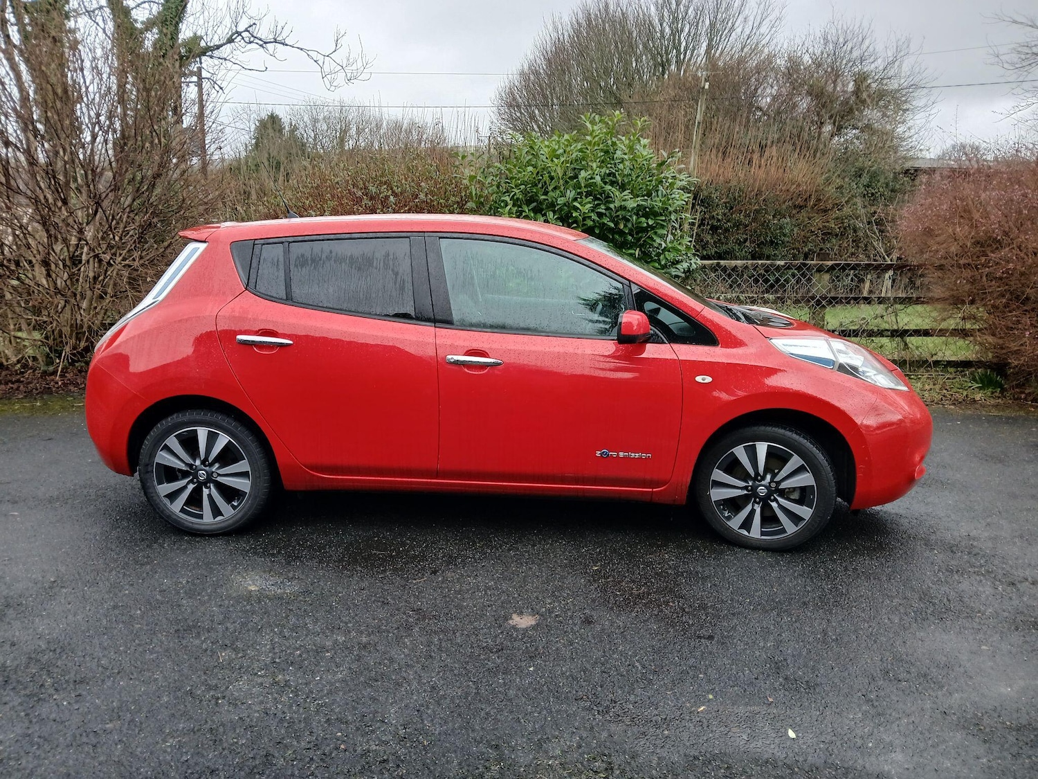 Used Nissan Leaf 2017 for sale - 77376100: Photo 3