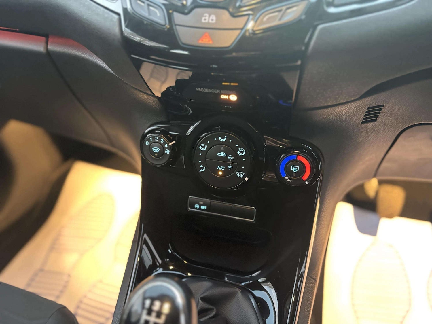 Used Ford Fiesta 2014 for sale - 76922042: Photo 24