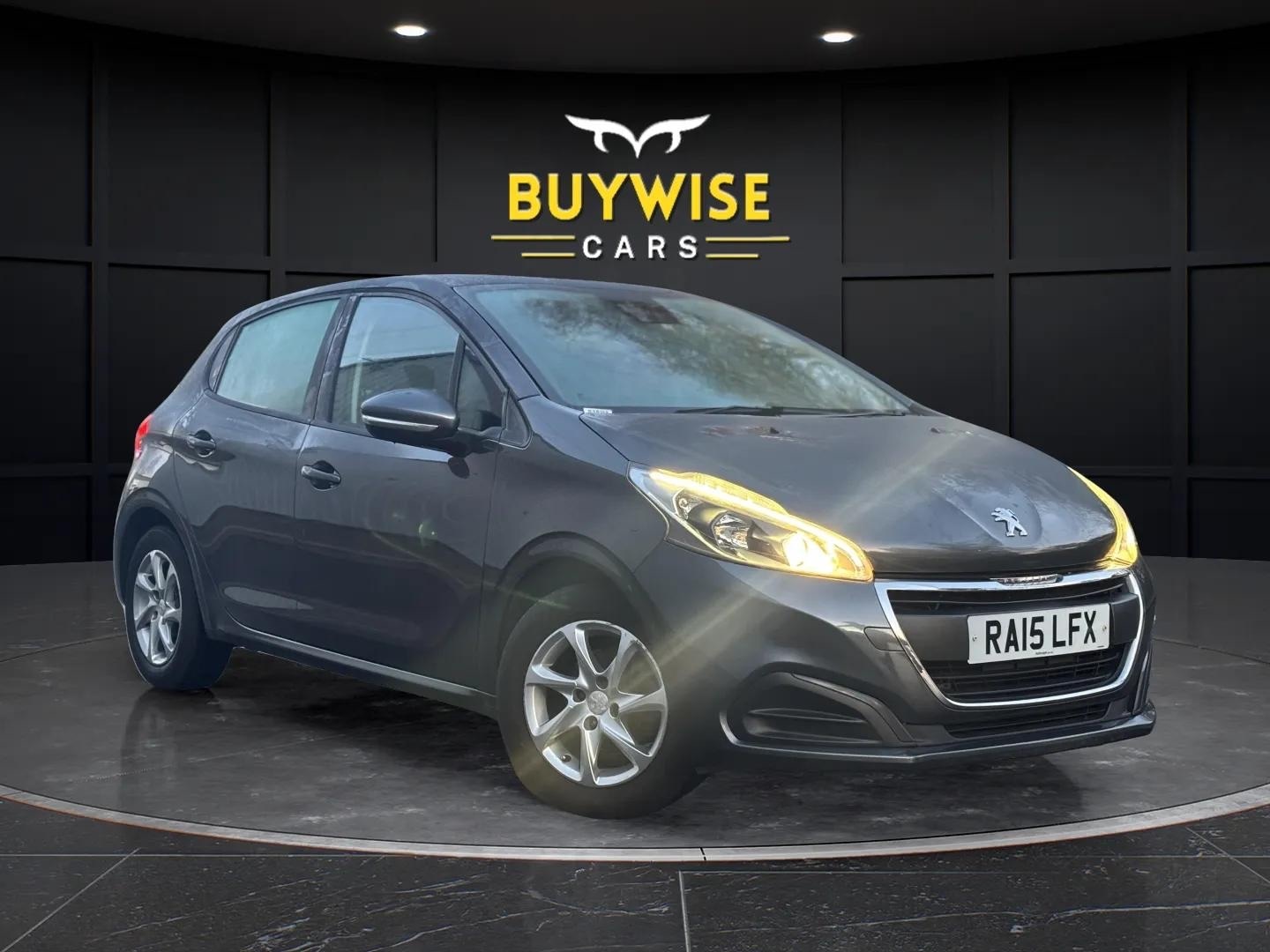 Used Peugeot 208 2015 for sale - 76922117: Photo 2