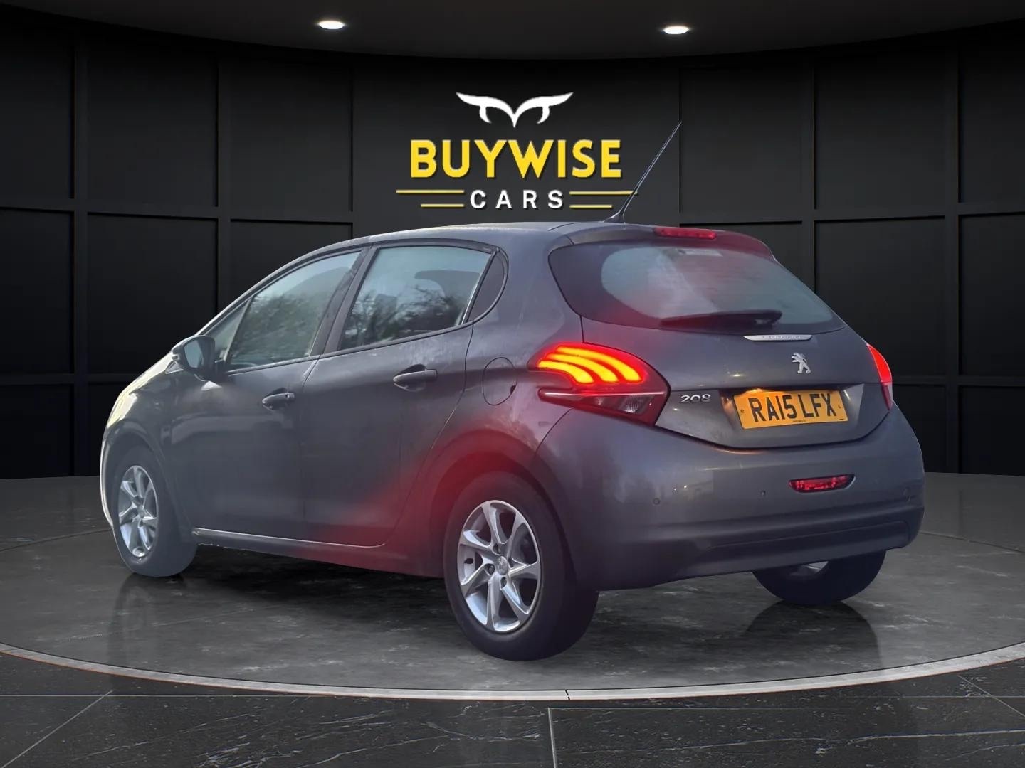 Used Peugeot 208 2015 for sale - 76922117: Photo 4