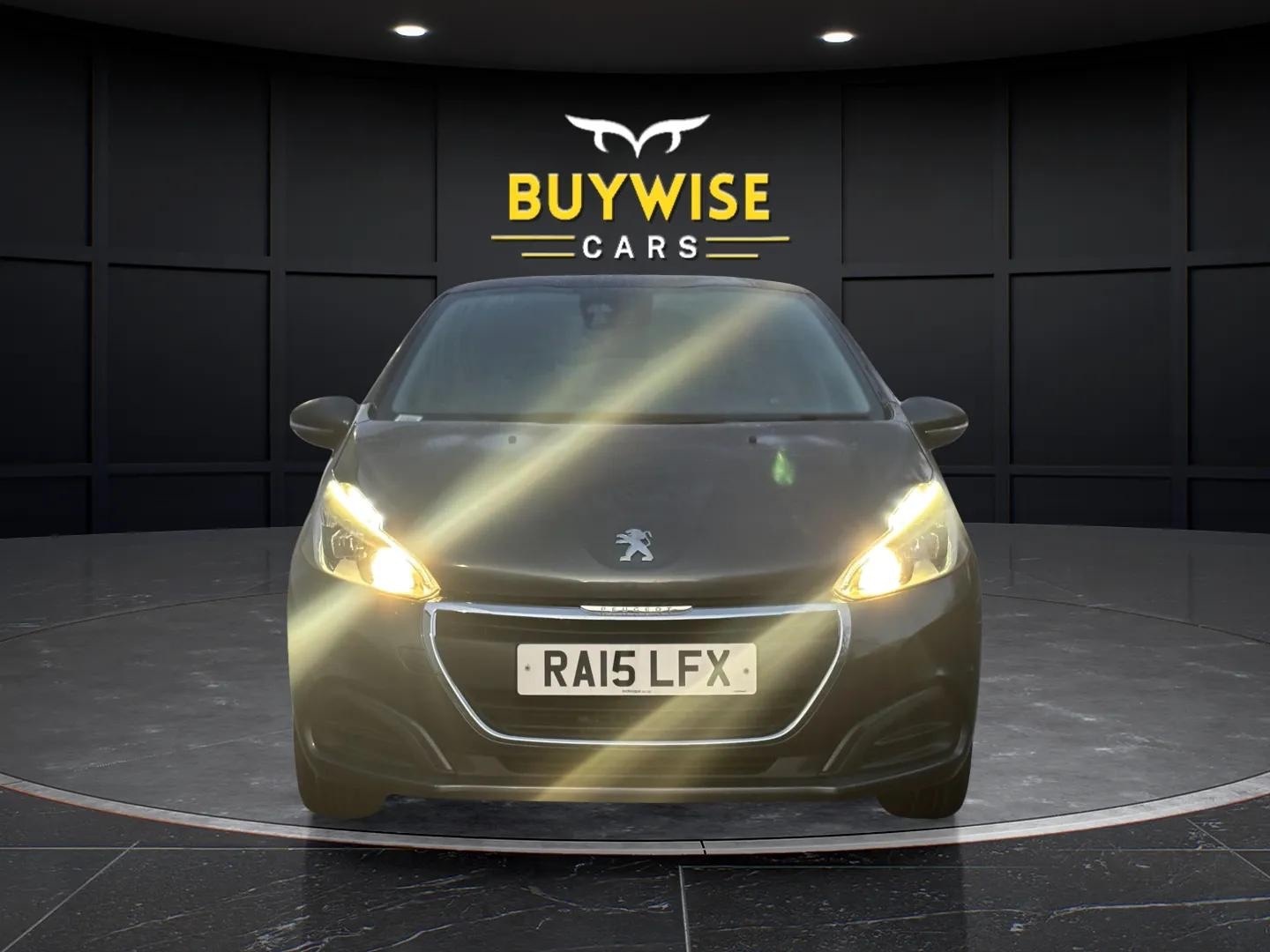 Used Peugeot 208 2015 for sale - 76922117: Photo 7