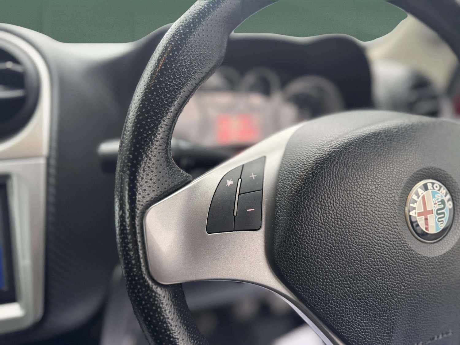 Used Alfa Romeo MiTo 2011 for sale - 77399286: Photo 28