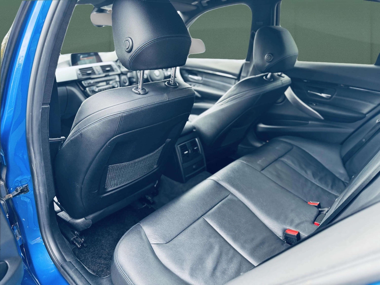 Used BMW 3 Series 2017 for sale - 76565715: Photo 45