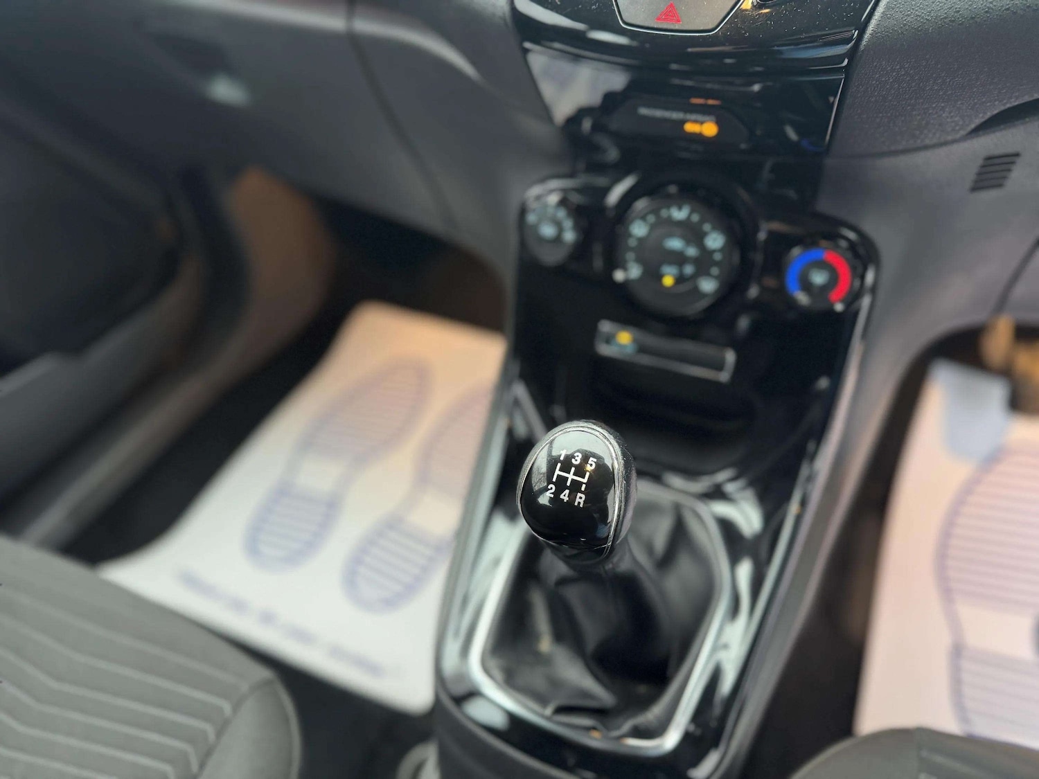 Used Ford Fiesta 2013 for sale - 77019289: Photo 26