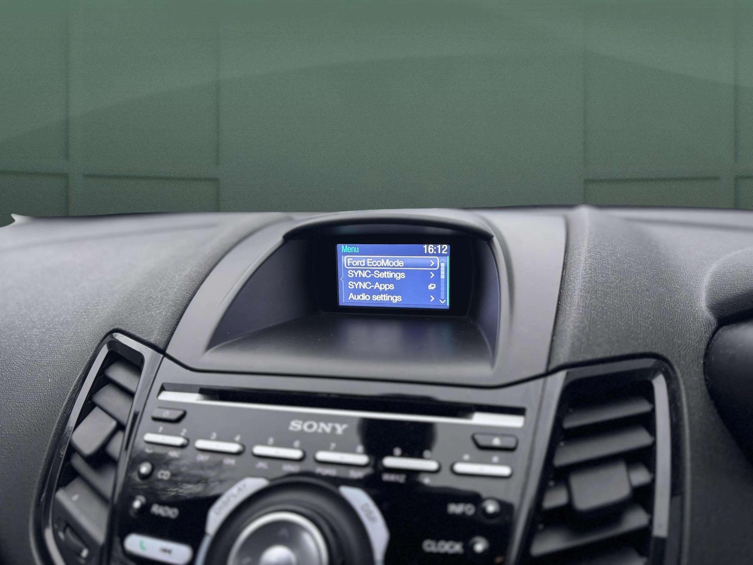 Used Ford Fiesta 2015 for sale - 77285751: Photo 24