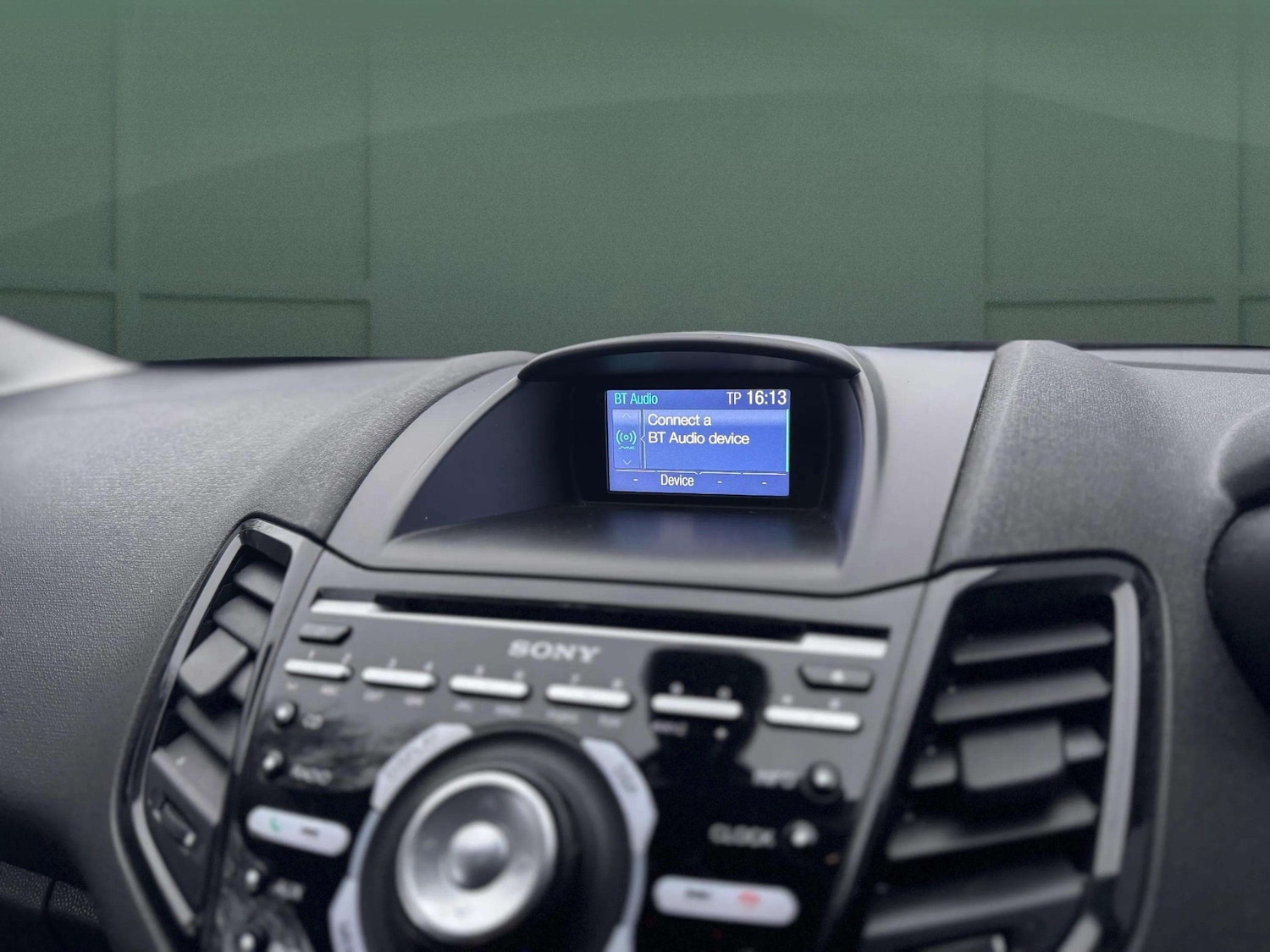 Used Ford Fiesta 2015 for sale - 77285751: Photo 26