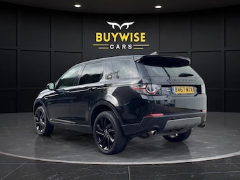 Used Land Rover Discovery Sport 2017 for sale - 76181197: Photo 3