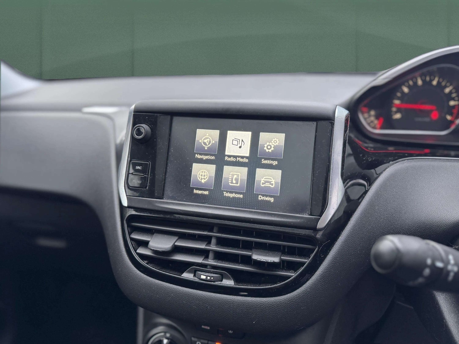 Used Peugeot 208 2015 for sale - 77319117: Photo 15