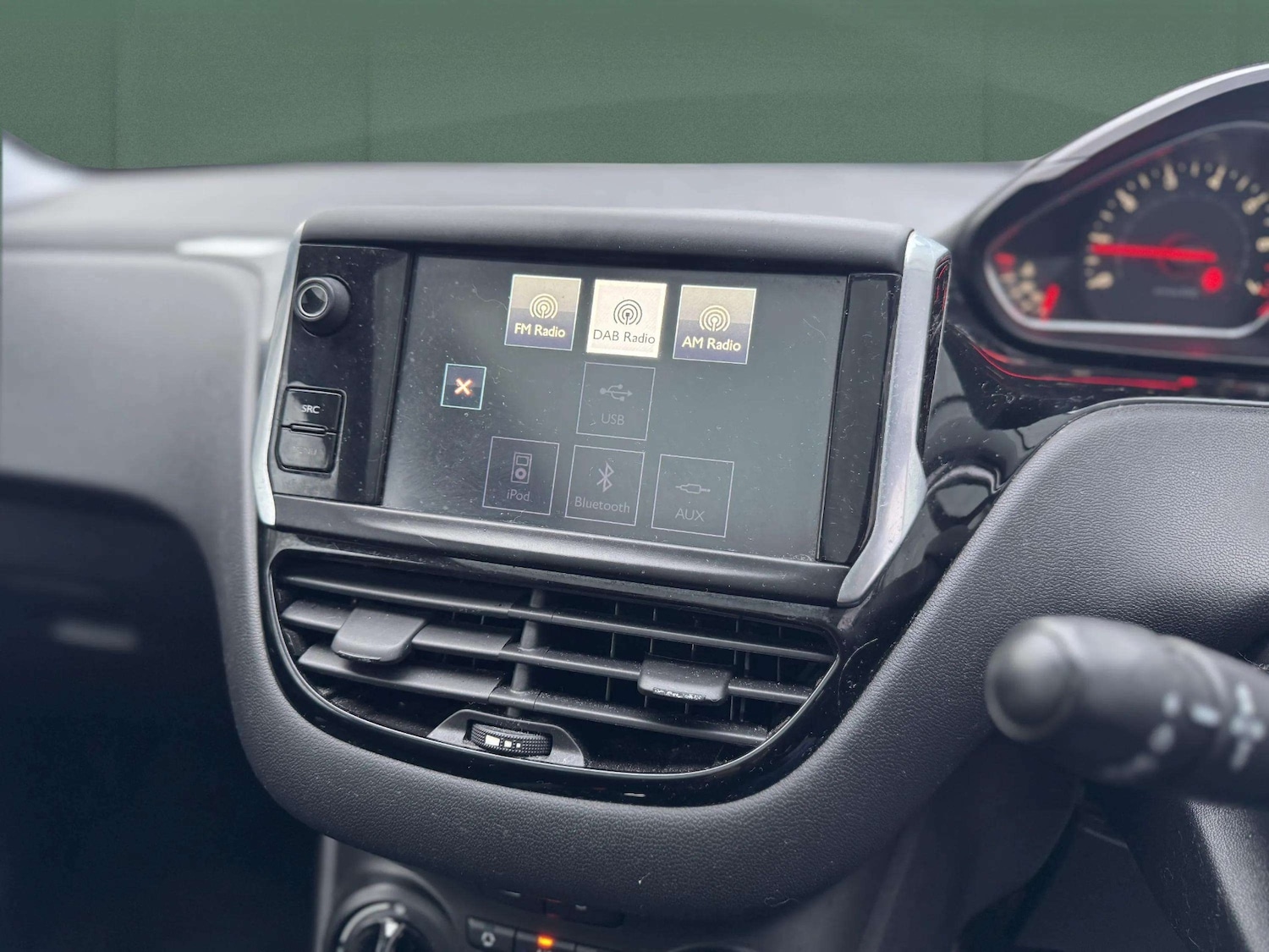 Used Peugeot 208 2015 for sale - 77319117: Photo 17