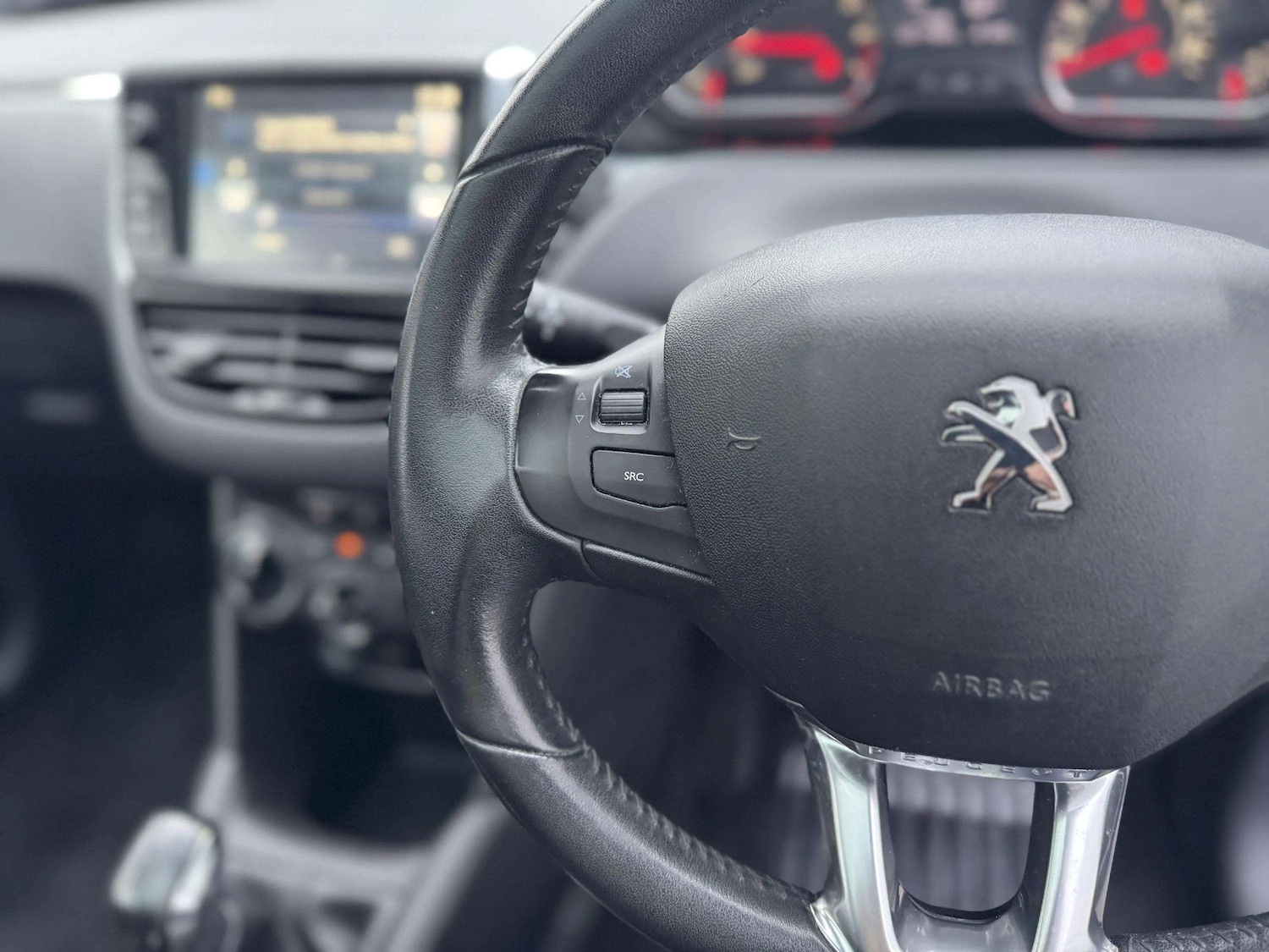 Used Peugeot 208 2015 for sale - 77319117: Photo 19