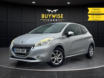 Used Peugeot 208 2015 for sale - 77319117: Photo