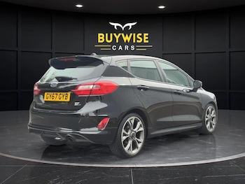 Used Ford Fiesta 2017 for sale - 75560591: Photo