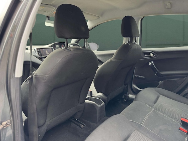 Used Peugeot 208 2016 for sale - 76206247: Photo 13