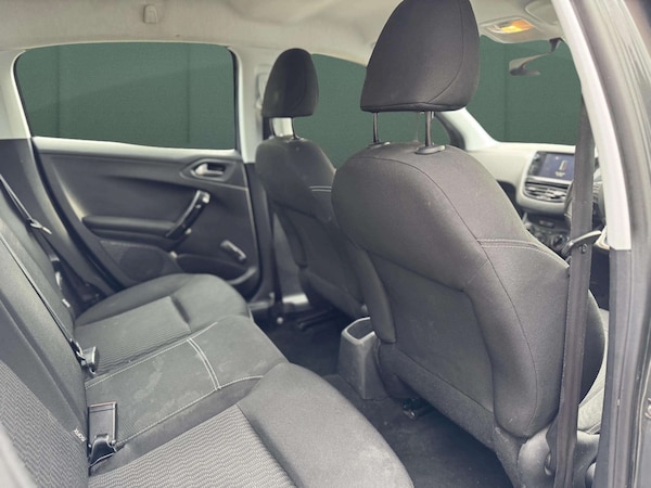 Used Peugeot 208 2016 for sale - 76206247: Photo 15