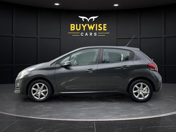 Used Peugeot 208 2016 for sale - 76206247: Photo 5