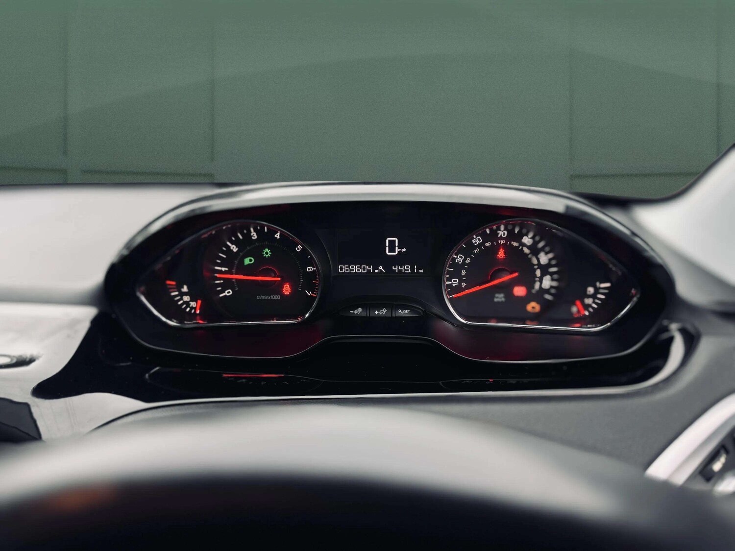 Used Peugeot 208 2012 for sale - 77418432: Photo 30