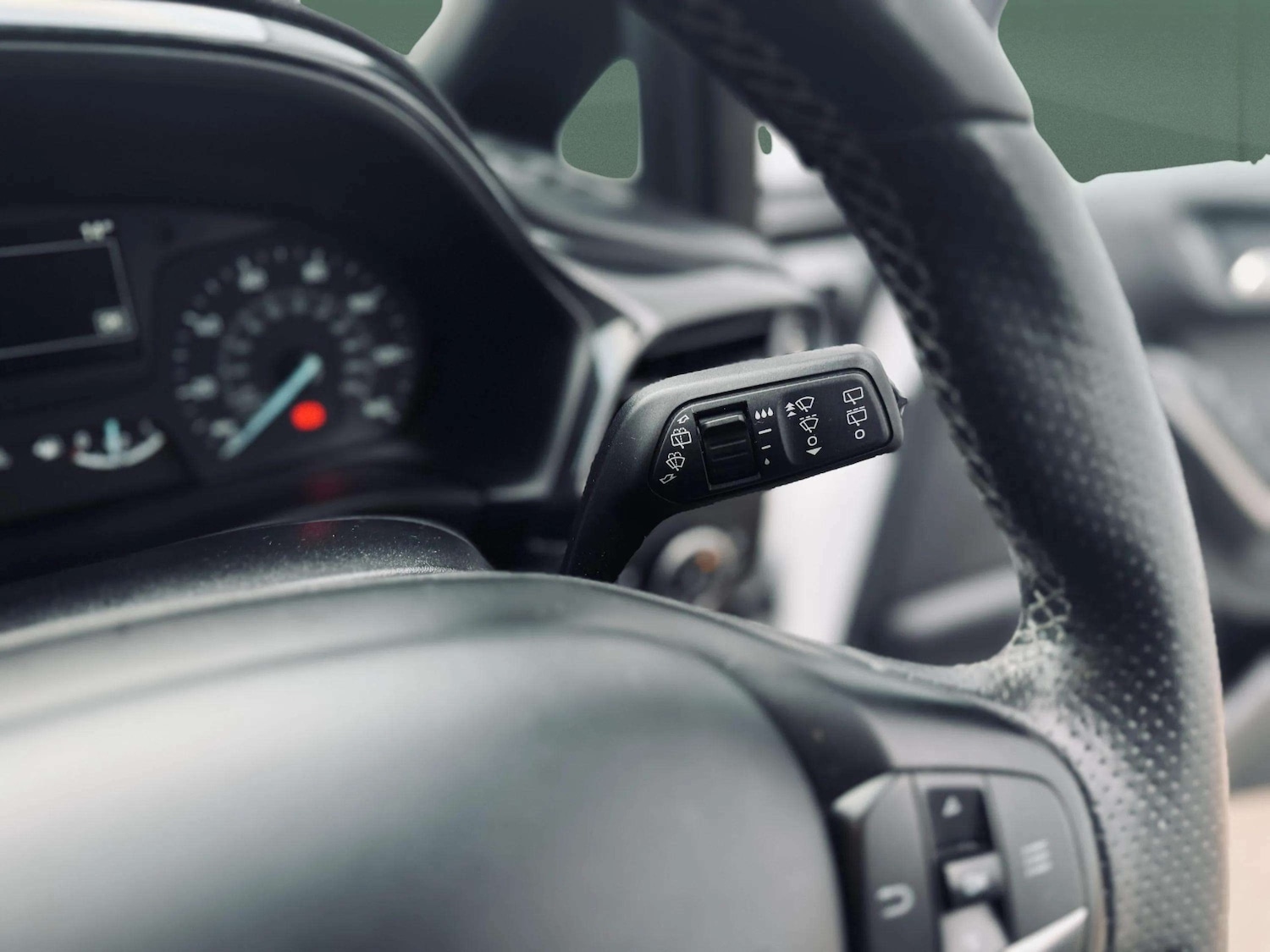 Used Ford Fiesta 2018 for sale - 76494110: Photo 32