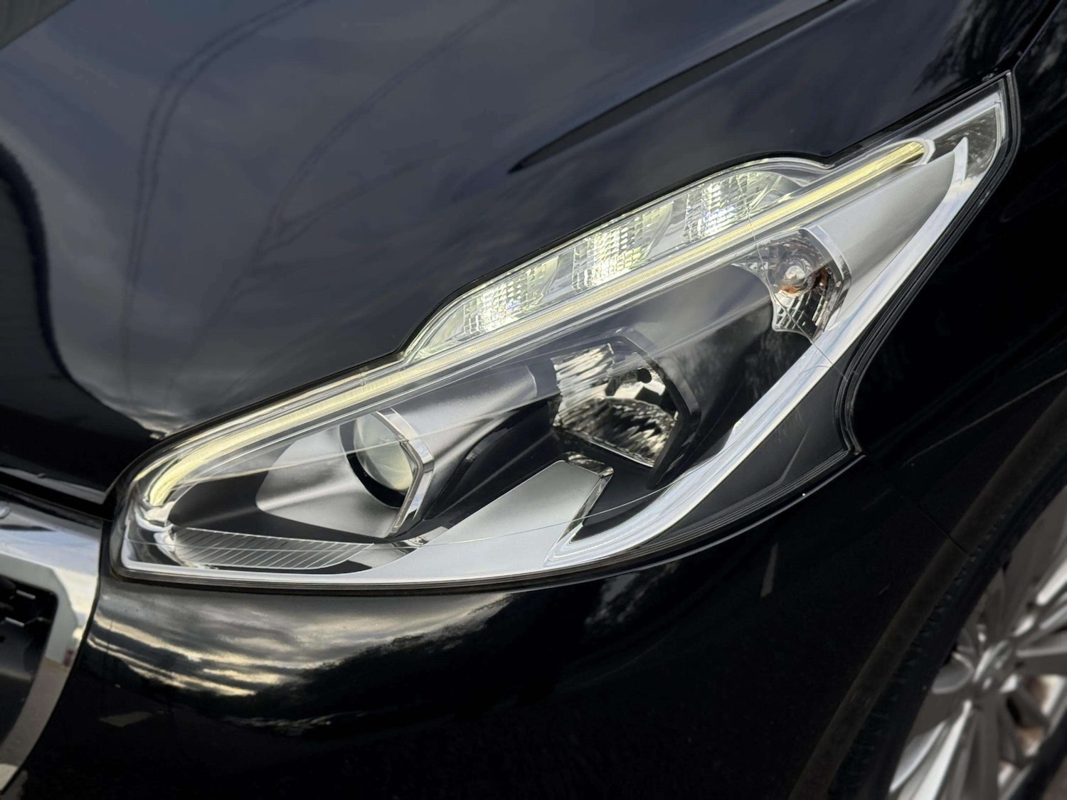 Used Peugeot 208 2019 for sale - 76626595: Photo 44