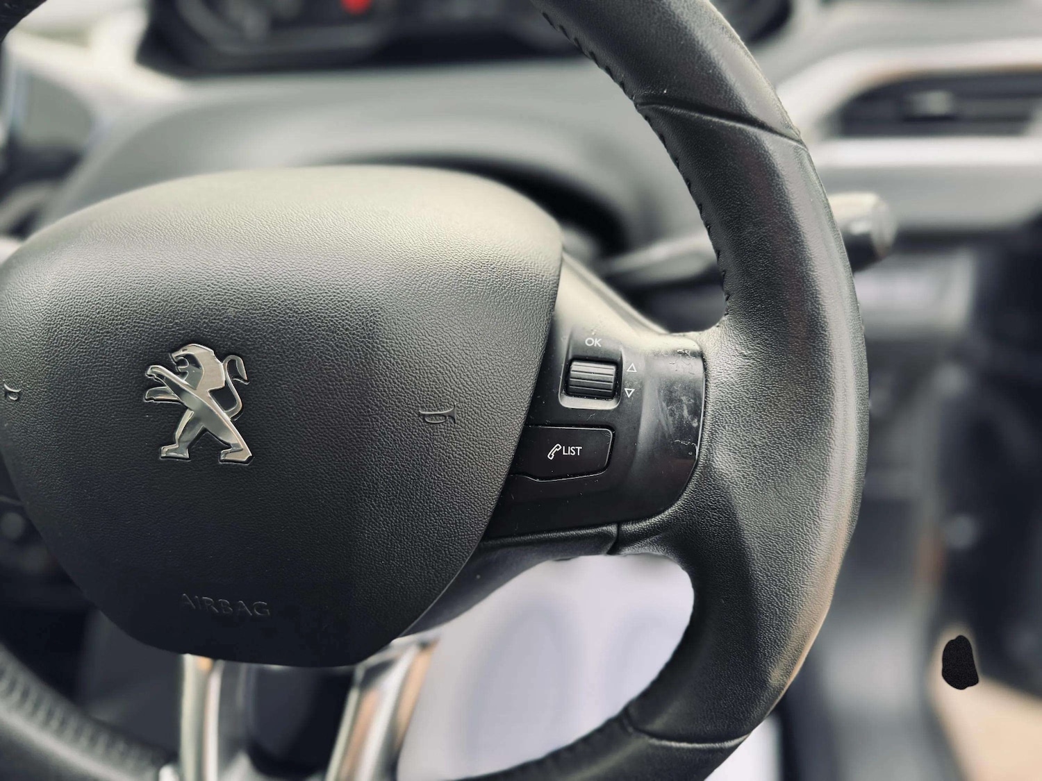 Used Peugeot 208 2016 for sale - 76492339: Photo 25