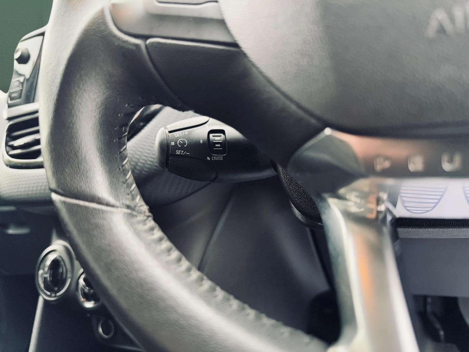 Used Peugeot 208 2016 for sale - 76492339: Photo 26