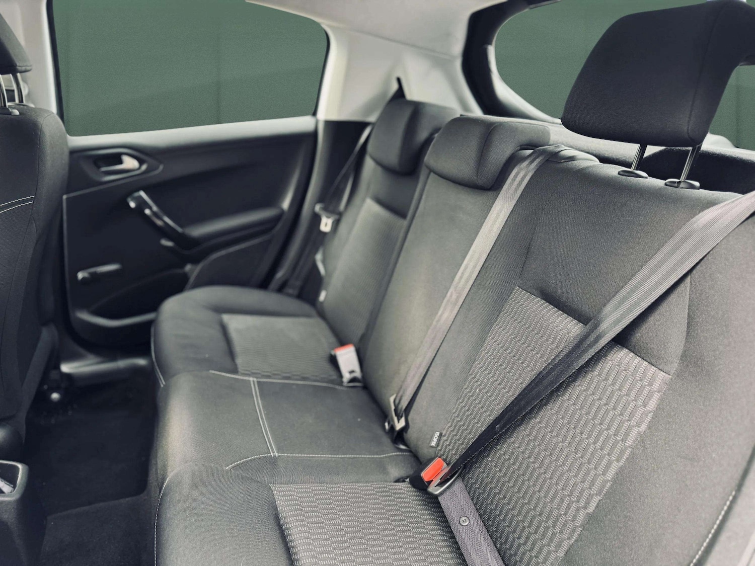 Used Peugeot 208 2016 for sale - 76492339: Photo 27