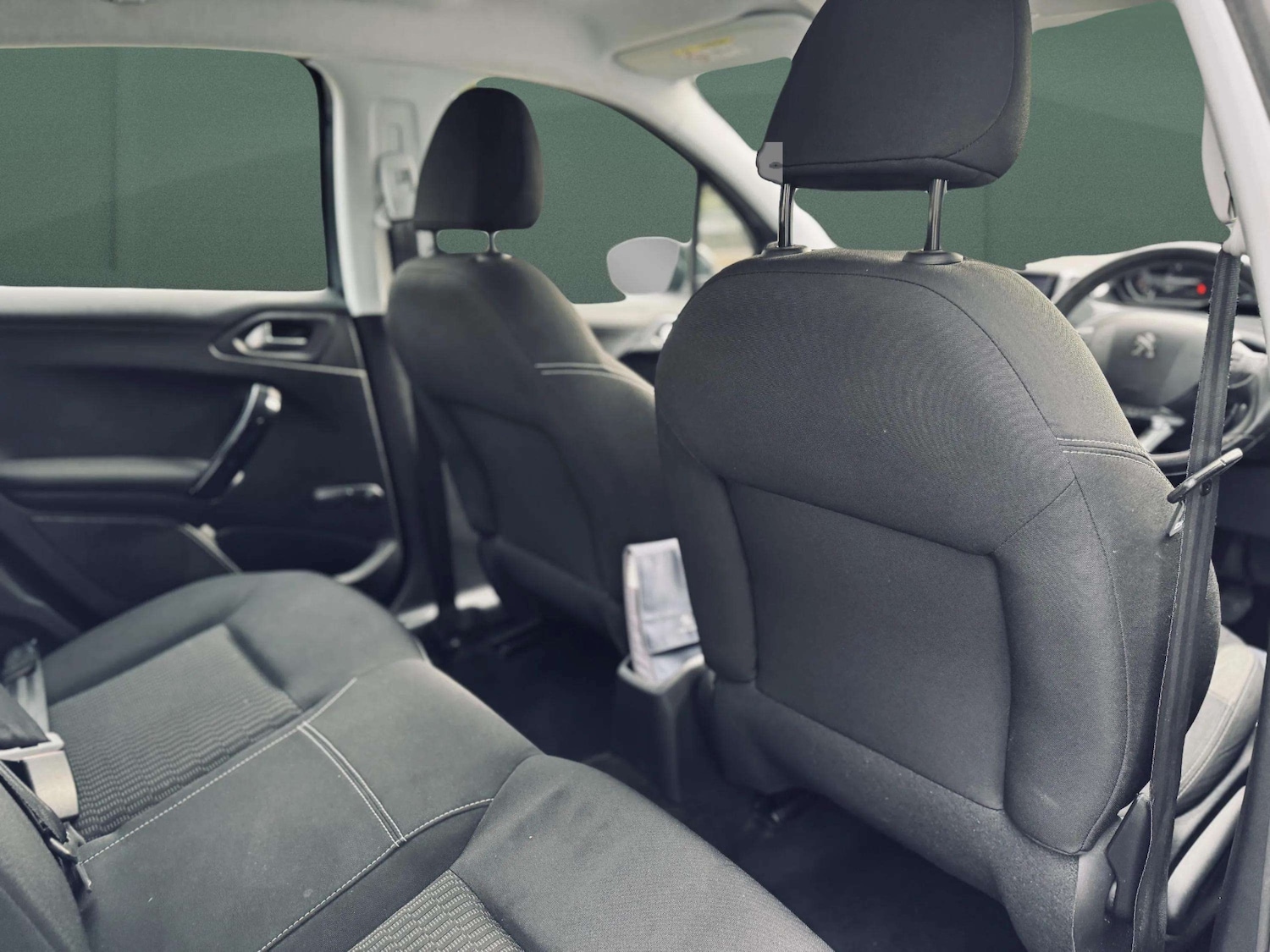 Used Peugeot 208 2016 for sale - 76492339: Photo 29