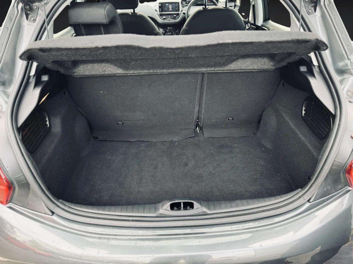 Used Peugeot 208 2016 for sale - 76492339: Photo 32